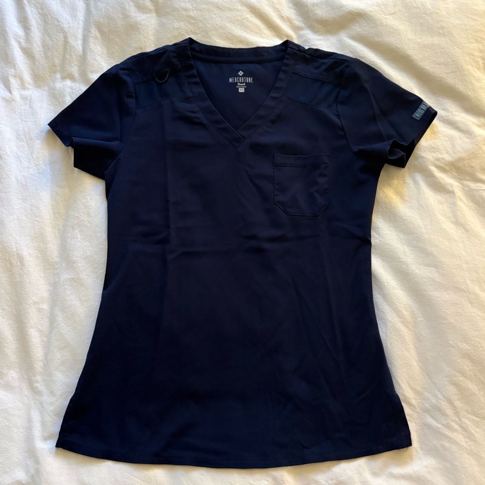 Med Couture Women's Scrub Top